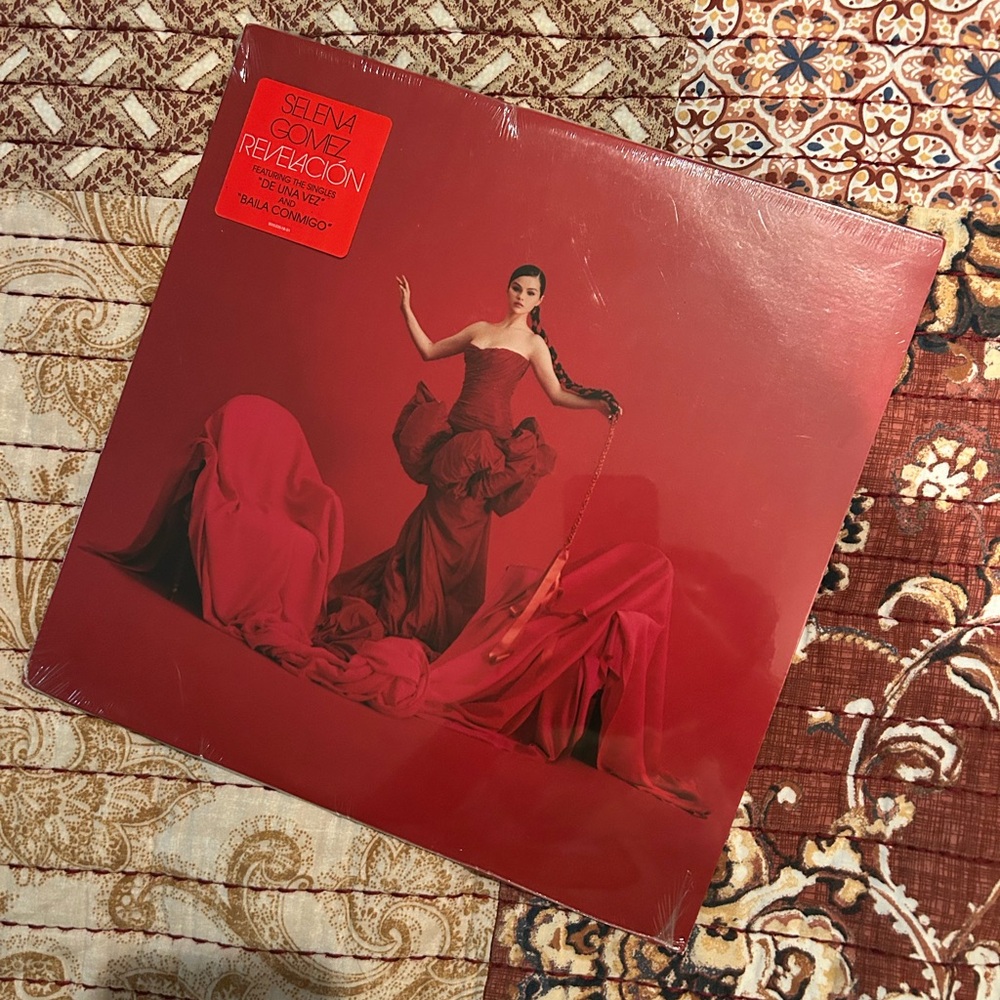 Selena Gomez “Revelación” Vinyl